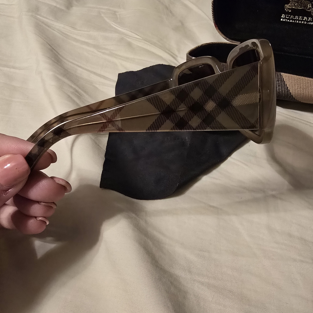Burberry Brown Sunglasses with Case - Picture 2 of 10